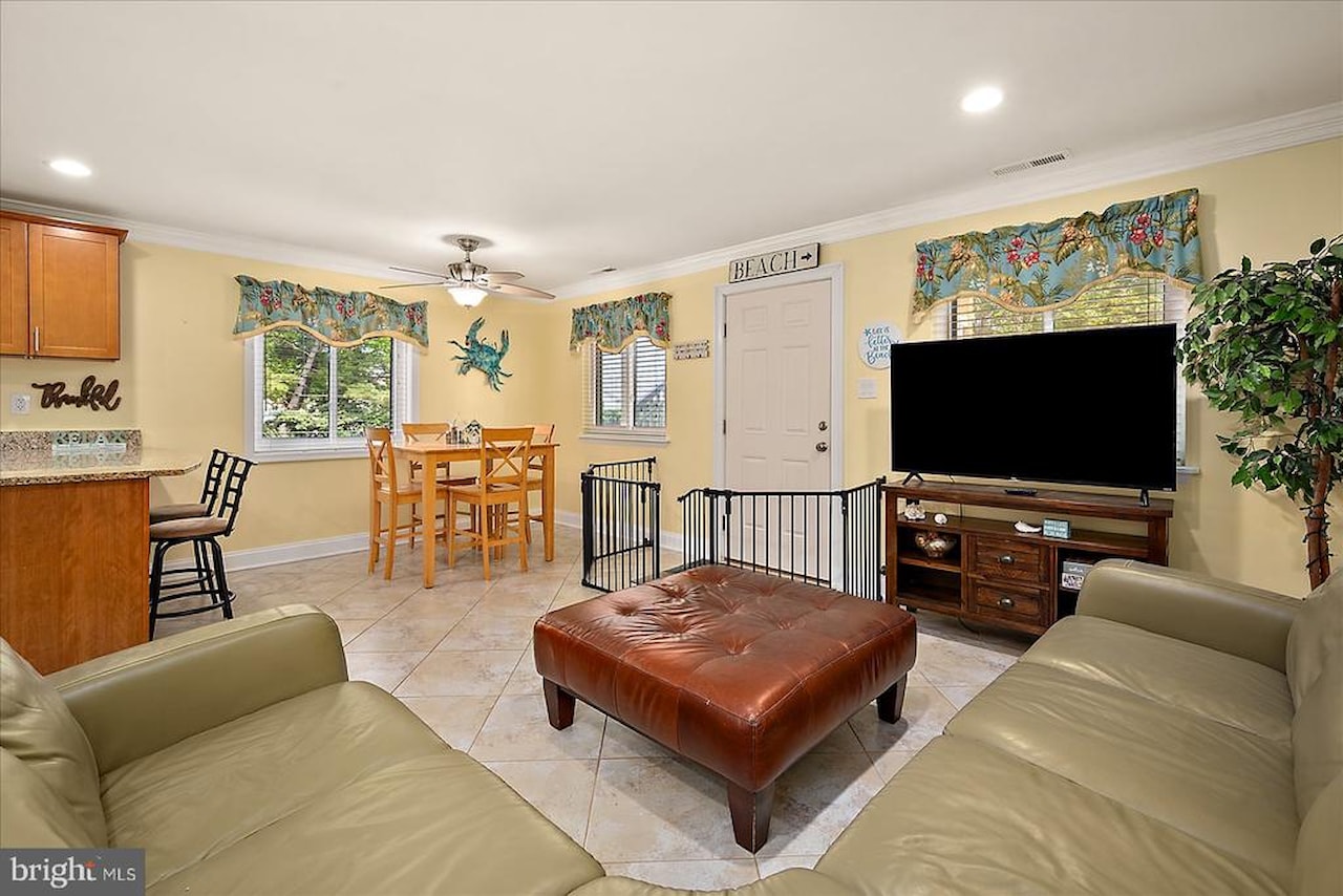 Teal Bay Real Estate for Sale - 149 Captains Quarters Rd #10302 in Ocean City Photo 9