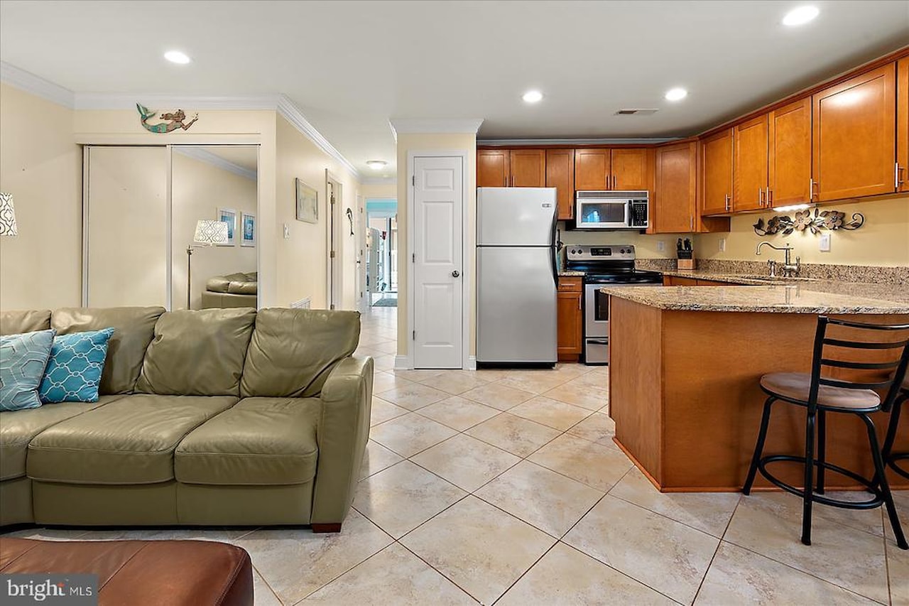Teal Bay Real Estate for Sale - 149 Captains Quarters Rd #10302 in Ocean City Photo 11