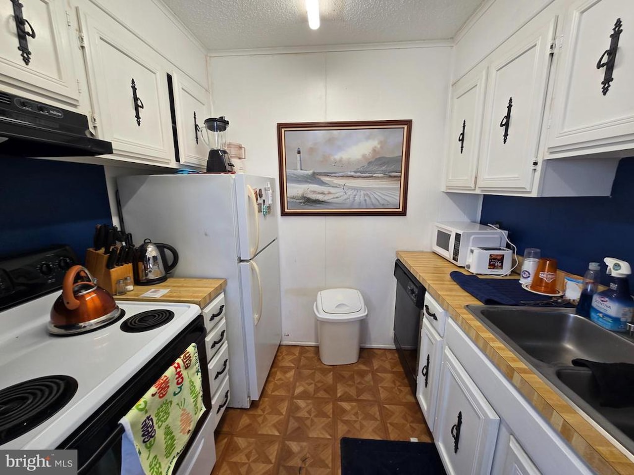 Summer Winds Real Estate for Sale - 417 Robin Dr #B301 in Ocean City Photo 12