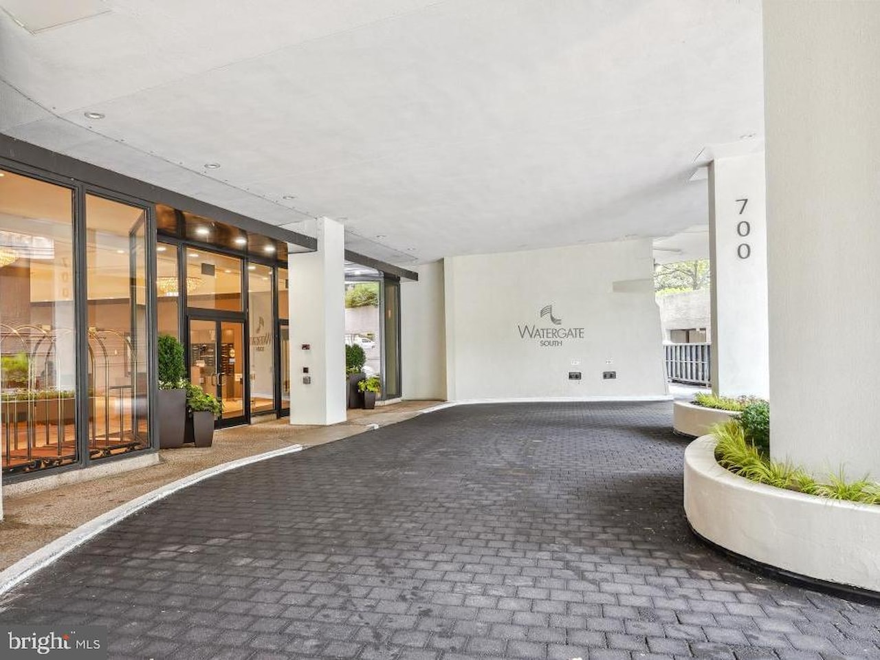 Watergate South Foggy Bottom 700 New Hampshire Ave NW #116