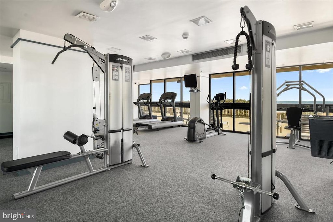 Century 1 Real Estate for Sale - 9900 Coastal Hwy #1013 in Ocean City Photo 9