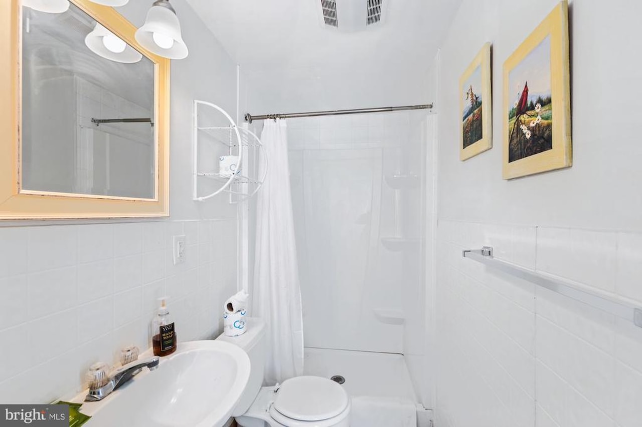  Real Estate for Sale - 802 Saint Louis Ave in Ocean City Photo 11