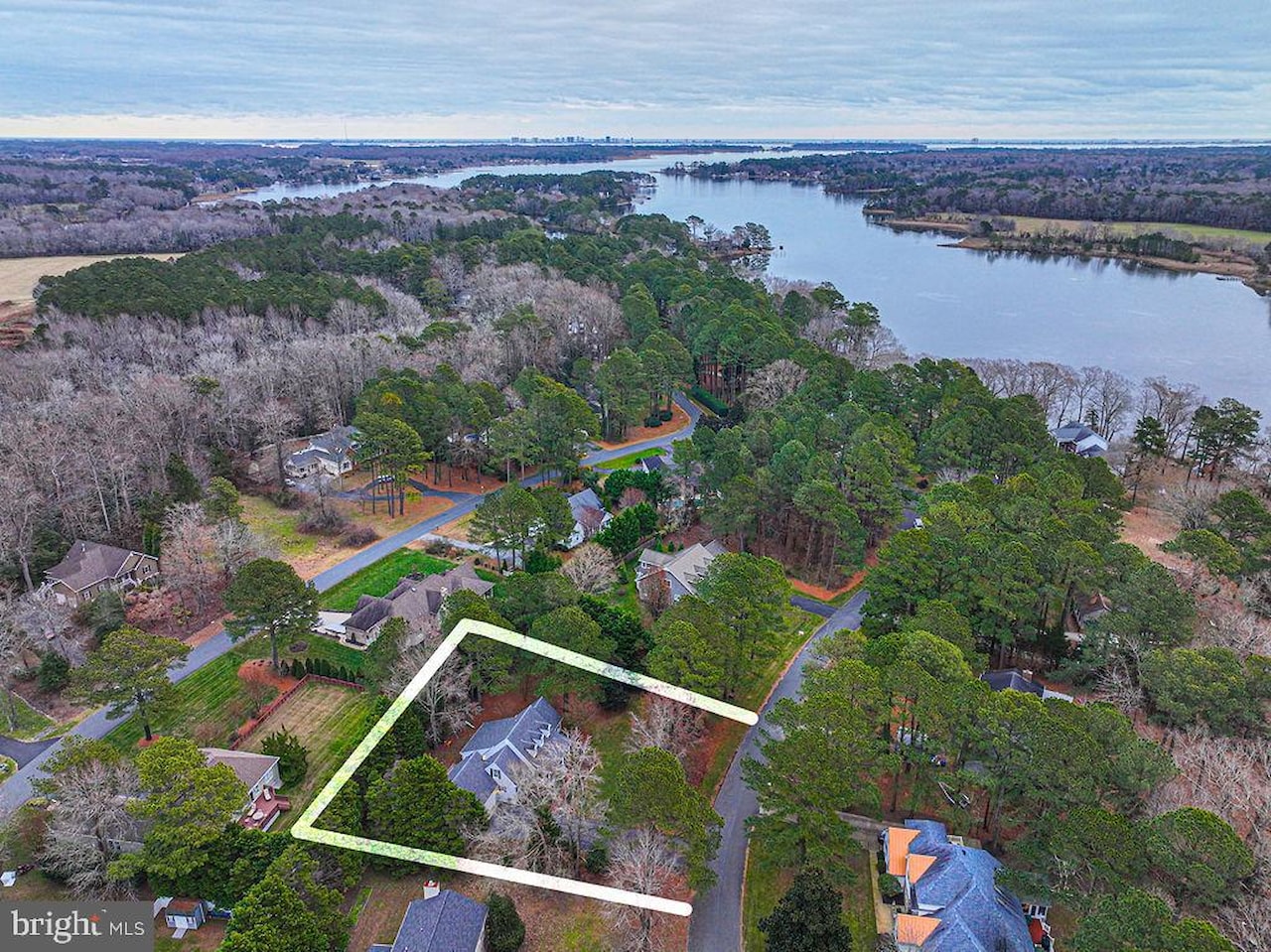  Real Estate for Sale - 10641 Piney Island Dr in Bishopville Photo 3