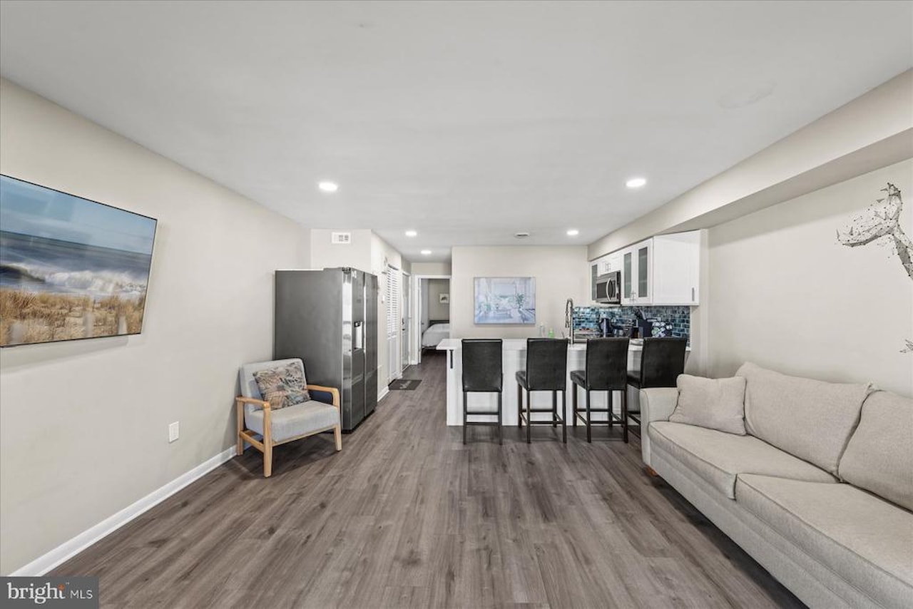 Raffles Real Estate for Sale - 104 127th St #22101 in Ocean City Photo 9