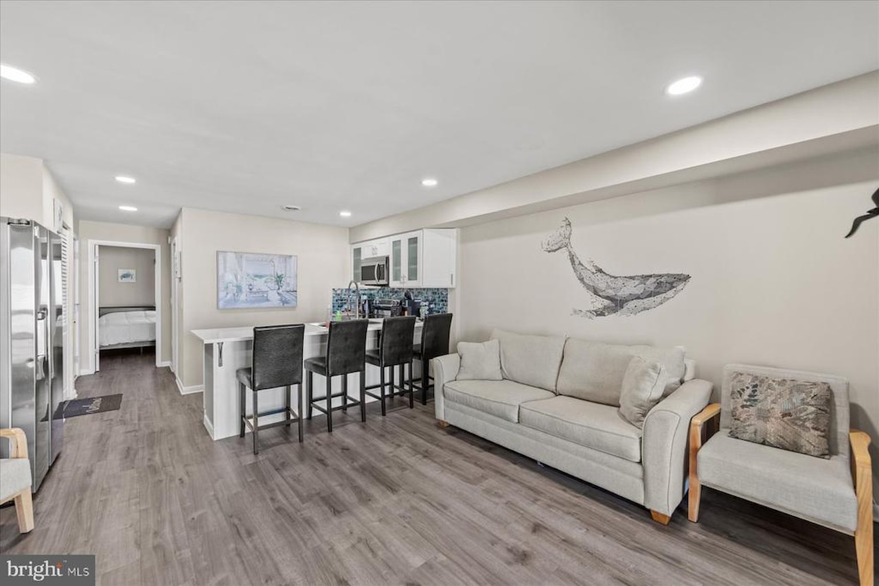 Raffles Real Estate for Sale - 104 127th St #22101 in Ocean City Photo 10
