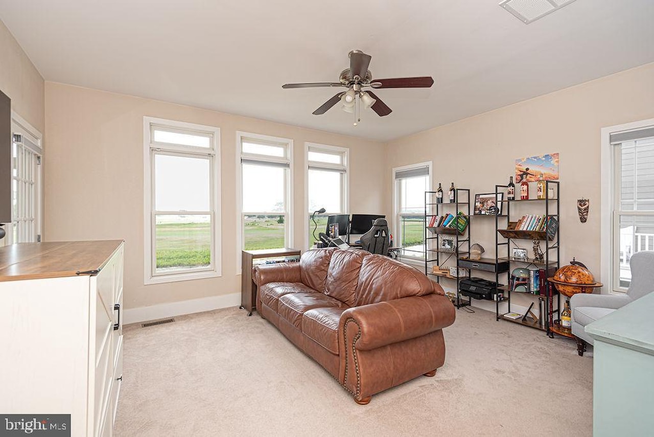  Real Estate for Sale - 11436 Maid At Arms Ln in Berlin Photo 28
