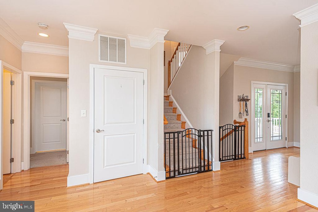  Real Estate for Sale - 11436 Maid At Arms Ln in Berlin Photo 37