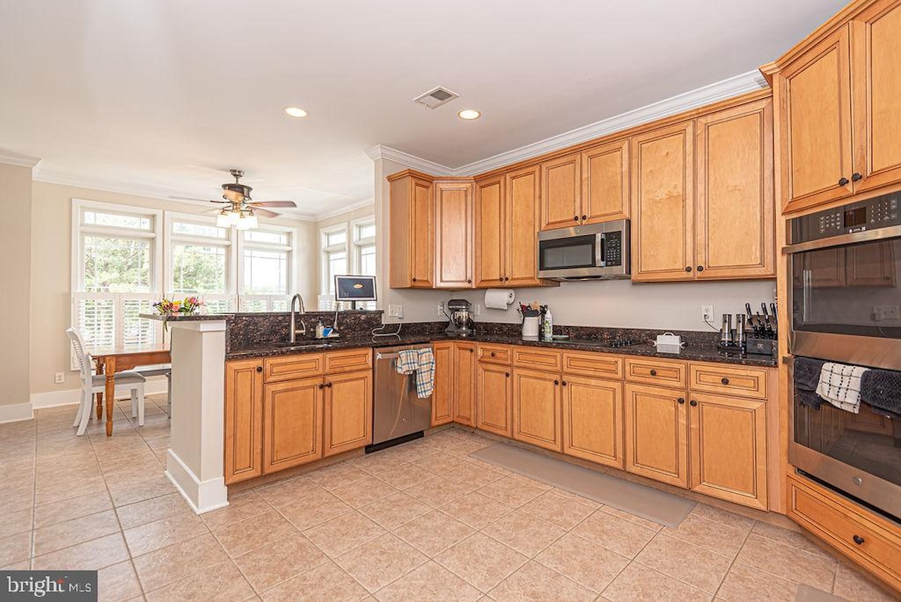  Real Estate for Sale - 11436 Maid At Arms Ln in Berlin Photo 22
