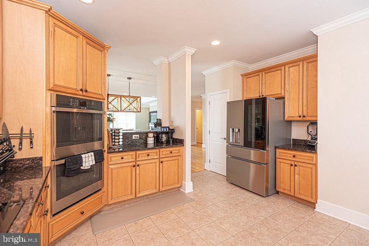  Real Estate for Sale - 11436 Maid At Arms Ln in Berlin Photo 24