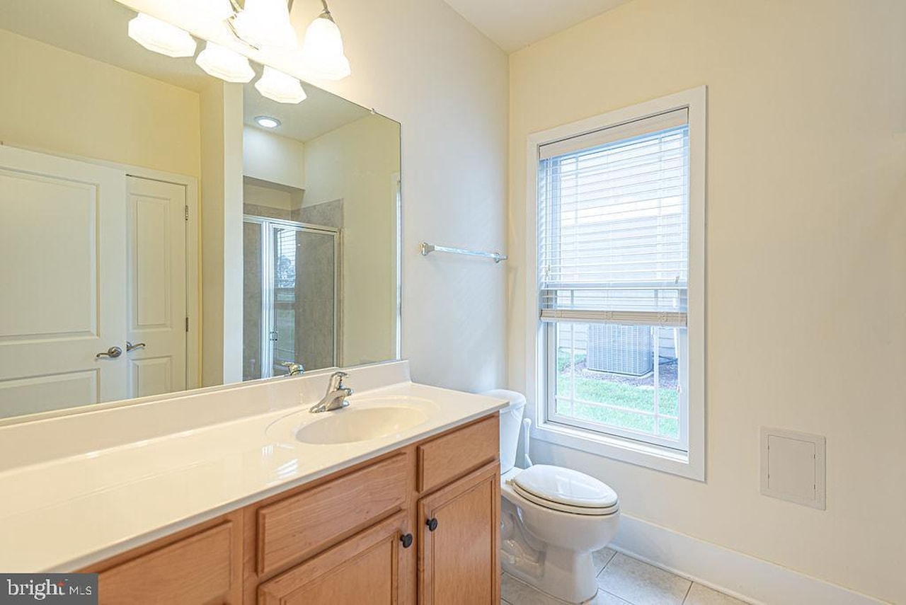  Real Estate for Sale - 11436 Maid At Arms Ln in Berlin Photo 92