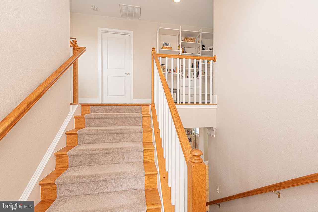  Real Estate for Sale - 11436 Maid At Arms Ln in Berlin Photo 44