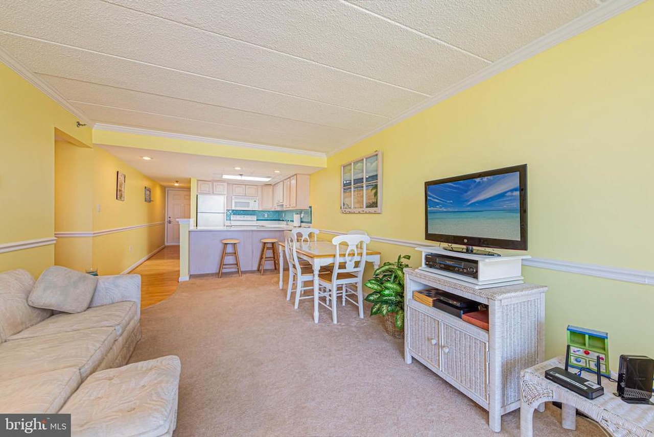 Waikiki Real Estate for Sale - 1 142nd St #203 in Ocean City Photo 6