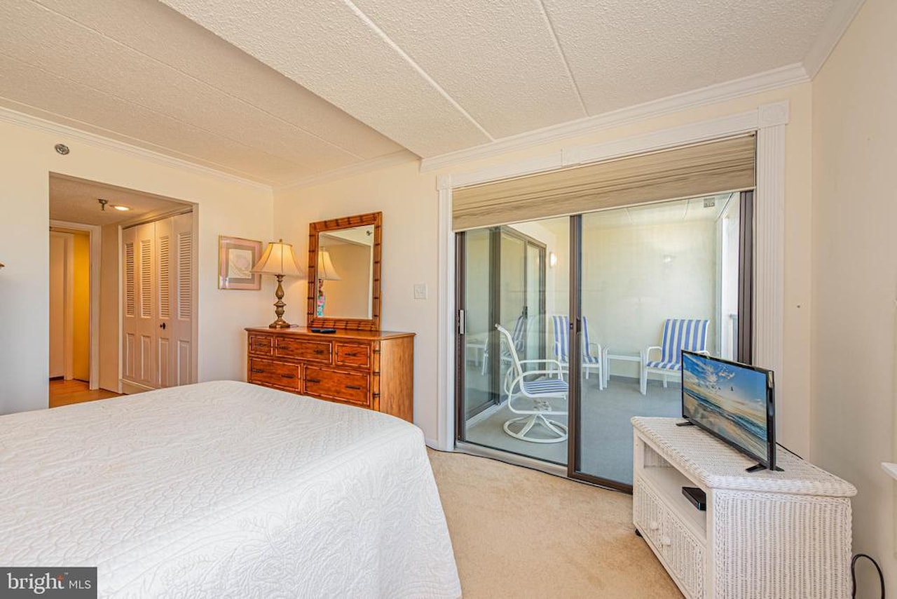 Waikiki Real Estate for Sale - 1 142nd St #203 in Ocean City Photo 15