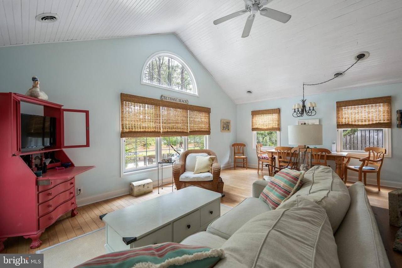  Real Estate for Sale - 647 Evans Ave in Bethany Beach Photo 11
