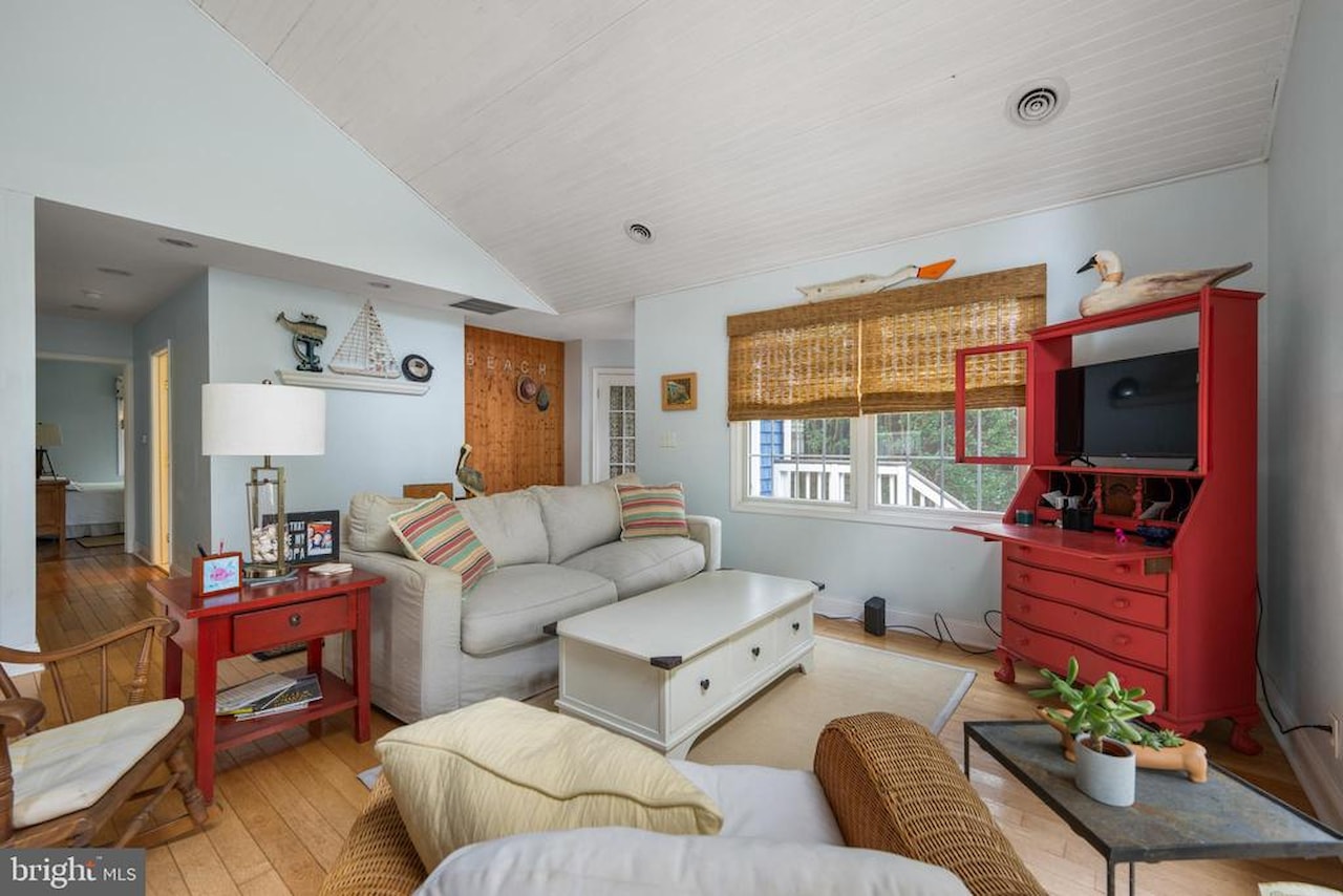  Real Estate for Sale - 647 Evans Ave in Bethany Beach Photo 10