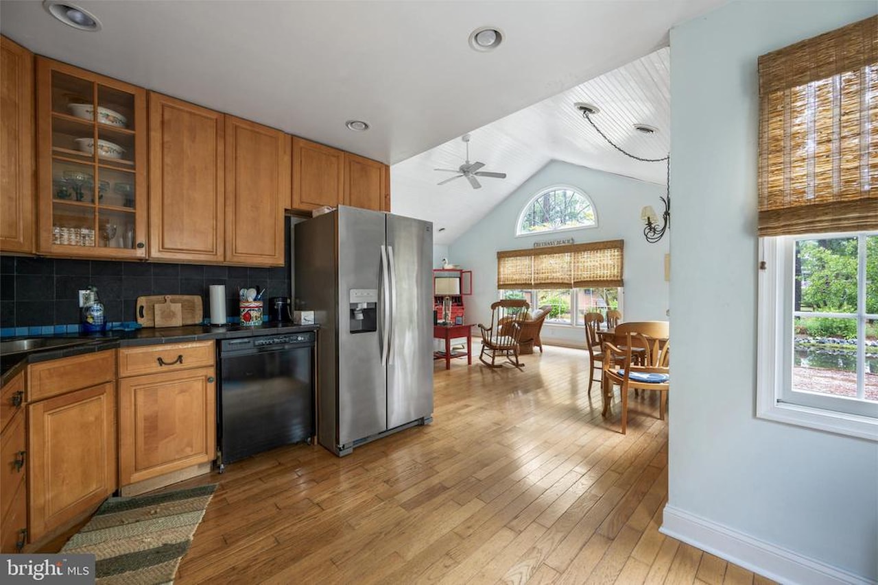 Real Estate for Sale - 647 Evans Ave in Bethany Beach Photo 15