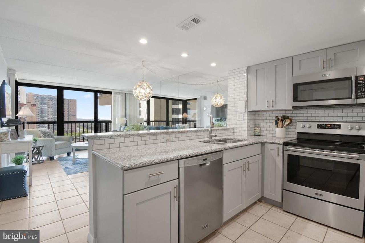Sea Watch Real Estate for Sale - 11500 Coastal Hwy #918 in Ocean City Photo 4