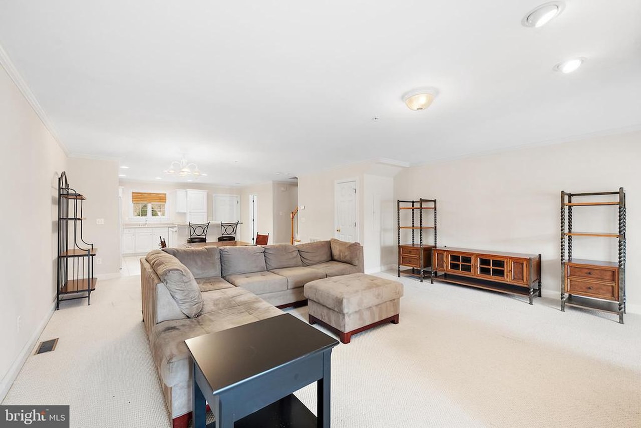 Ocean Village At Old Real Estate for Sale - 9701 Village Ln #5 in Ocean City Photo 9