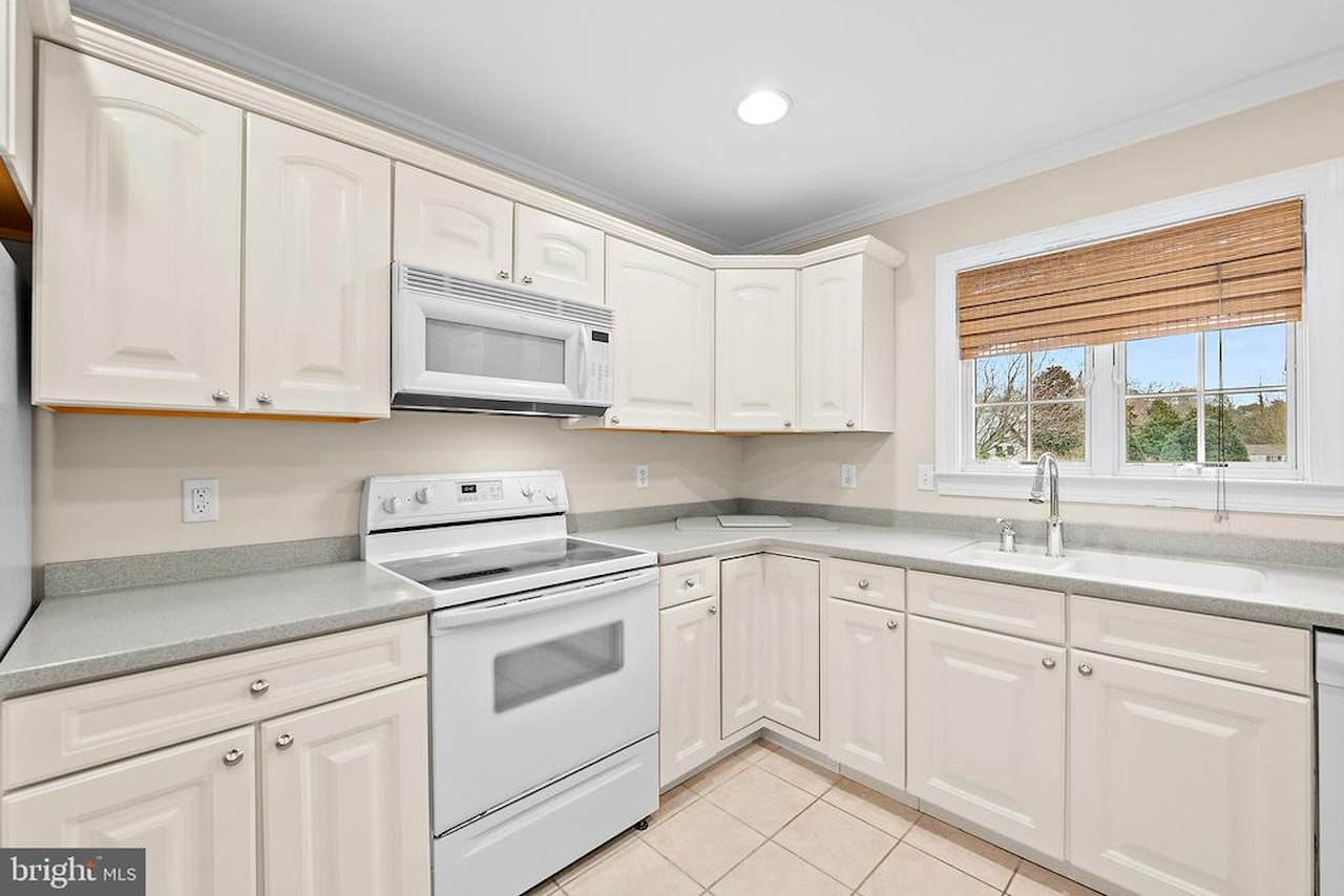 Ocean Village At Old Real Estate for Sale - 9701 Village Ln #5 in Ocean City Photo 15