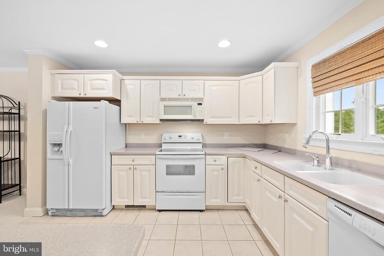 Ocean Village At Old Real Estate for Sale - 9701 Village Ln #5 in Ocean City Photo 17