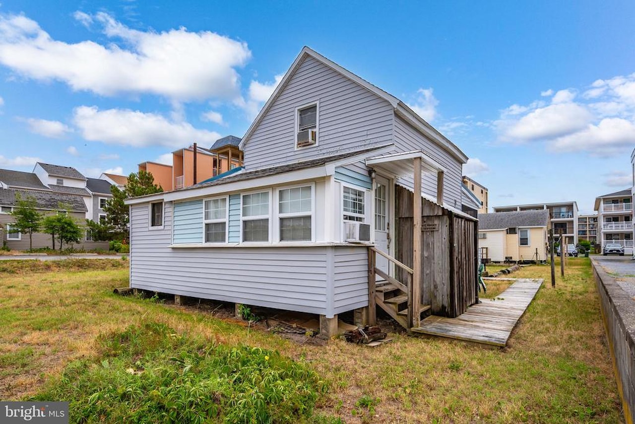  Real Estate for Sale - 6 140th St in Ocean City Photo 4