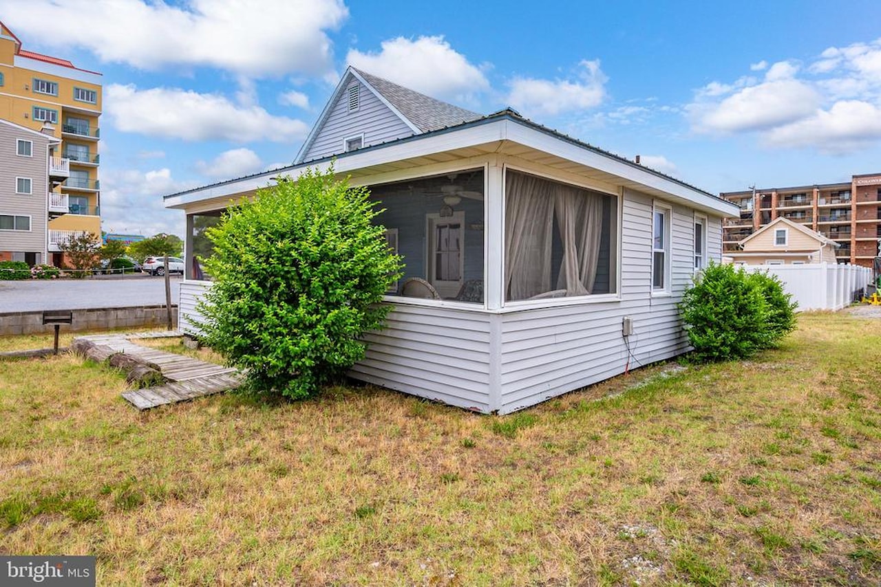  Real Estate for Sale - 6 140th St in Ocean City Photo 6