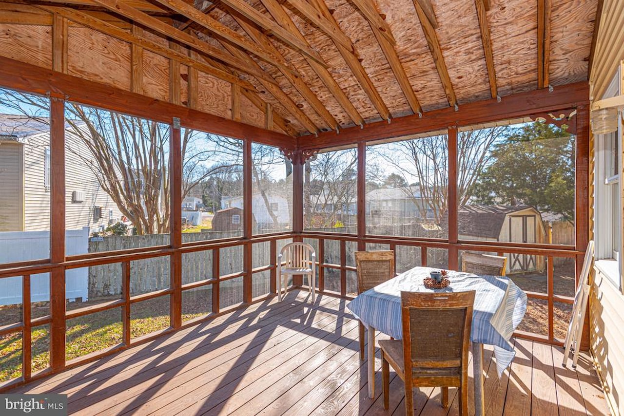  Real Estate for Sale - 10333 Tudor Rd in Ocean City Photo 9