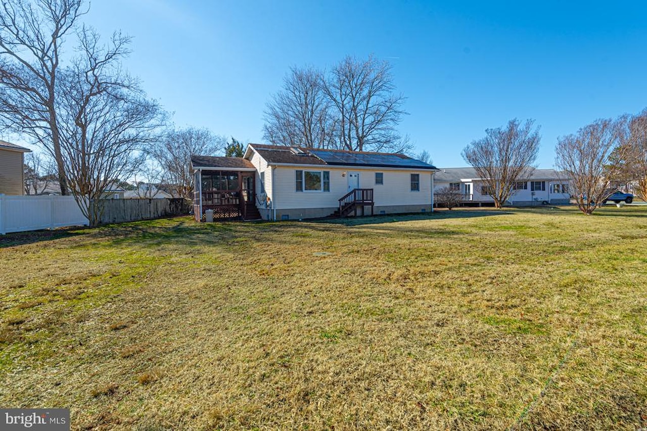  Real Estate for Sale - 10333 Tudor Rd in Ocean City Photo 2