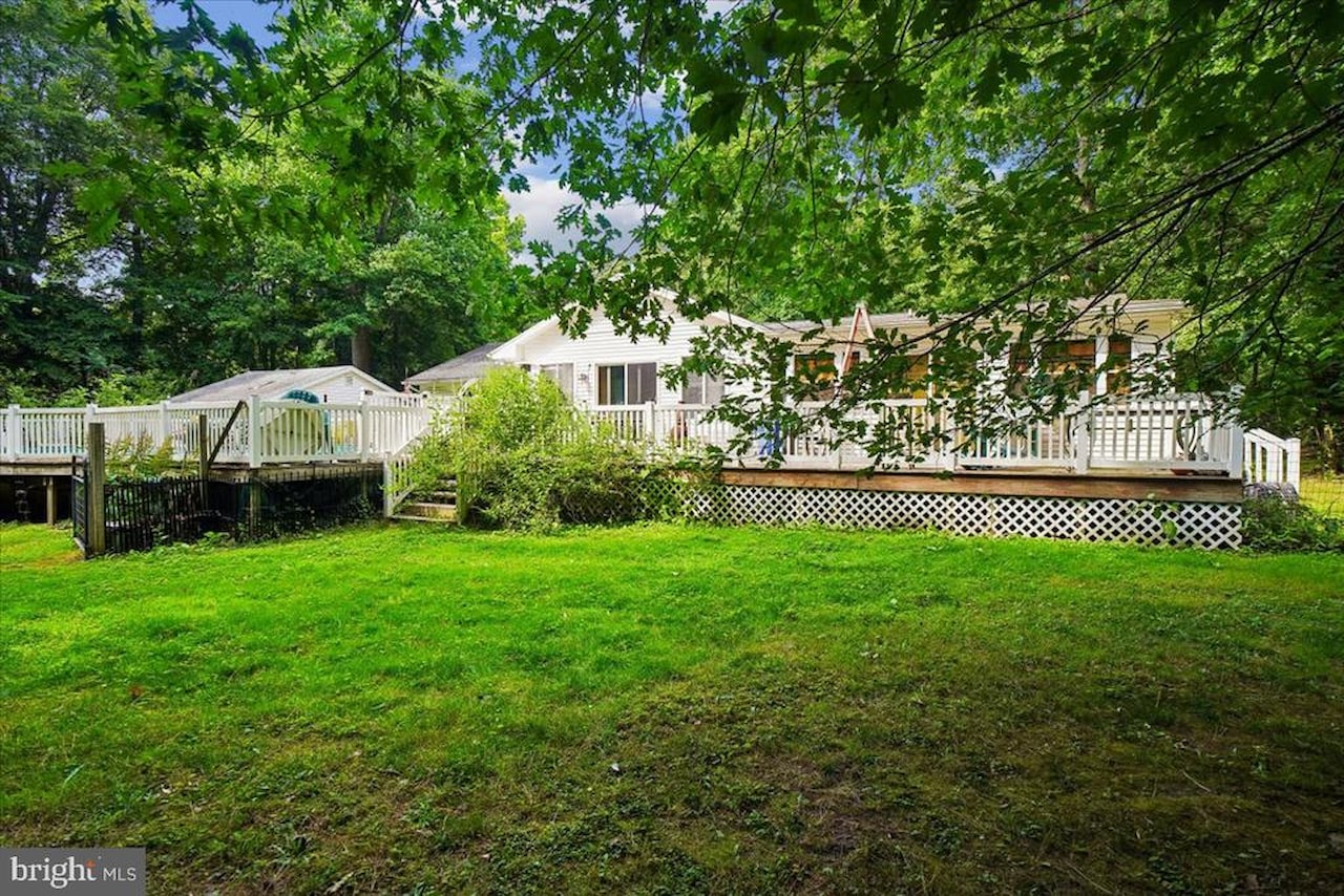  Real Estate for Sale - 10541 Shady Dr in Berlin Photo 37