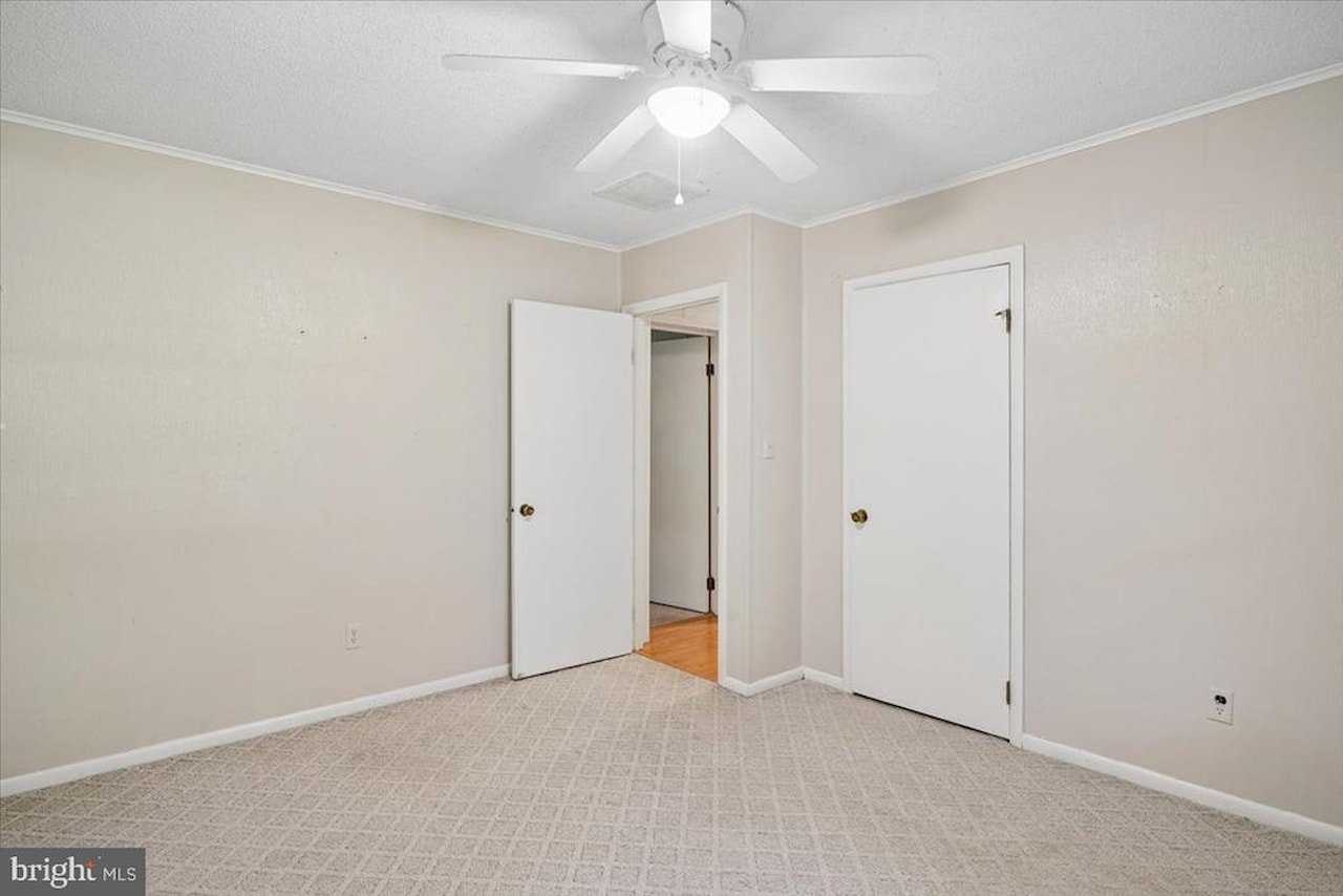  Real Estate for Sale - 10541 Shady Dr in Berlin Photo 29