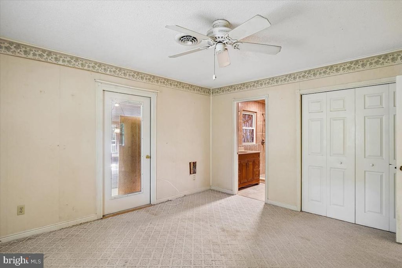  Real Estate for Sale - 10541 Shady Dr in Berlin Photo 31