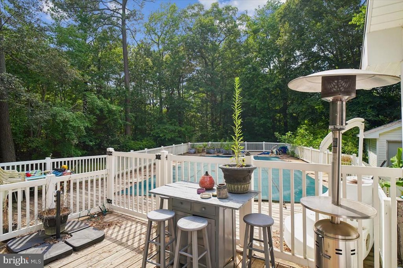  Real Estate for Sale - 10541 Shady Dr in Berlin Photo 34