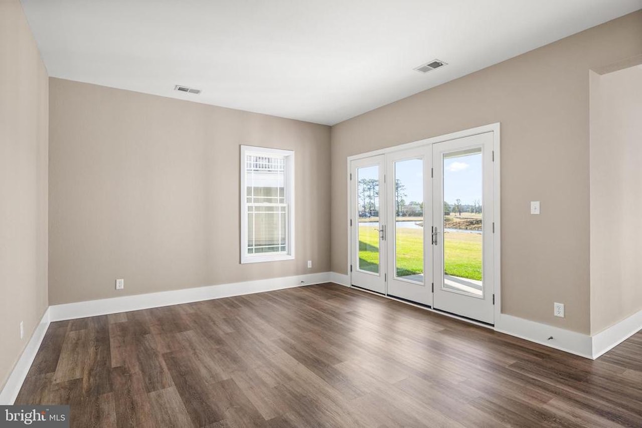  Real Estate for Sale - 11468 Maid At Arms Ln in Berlin Photo 26