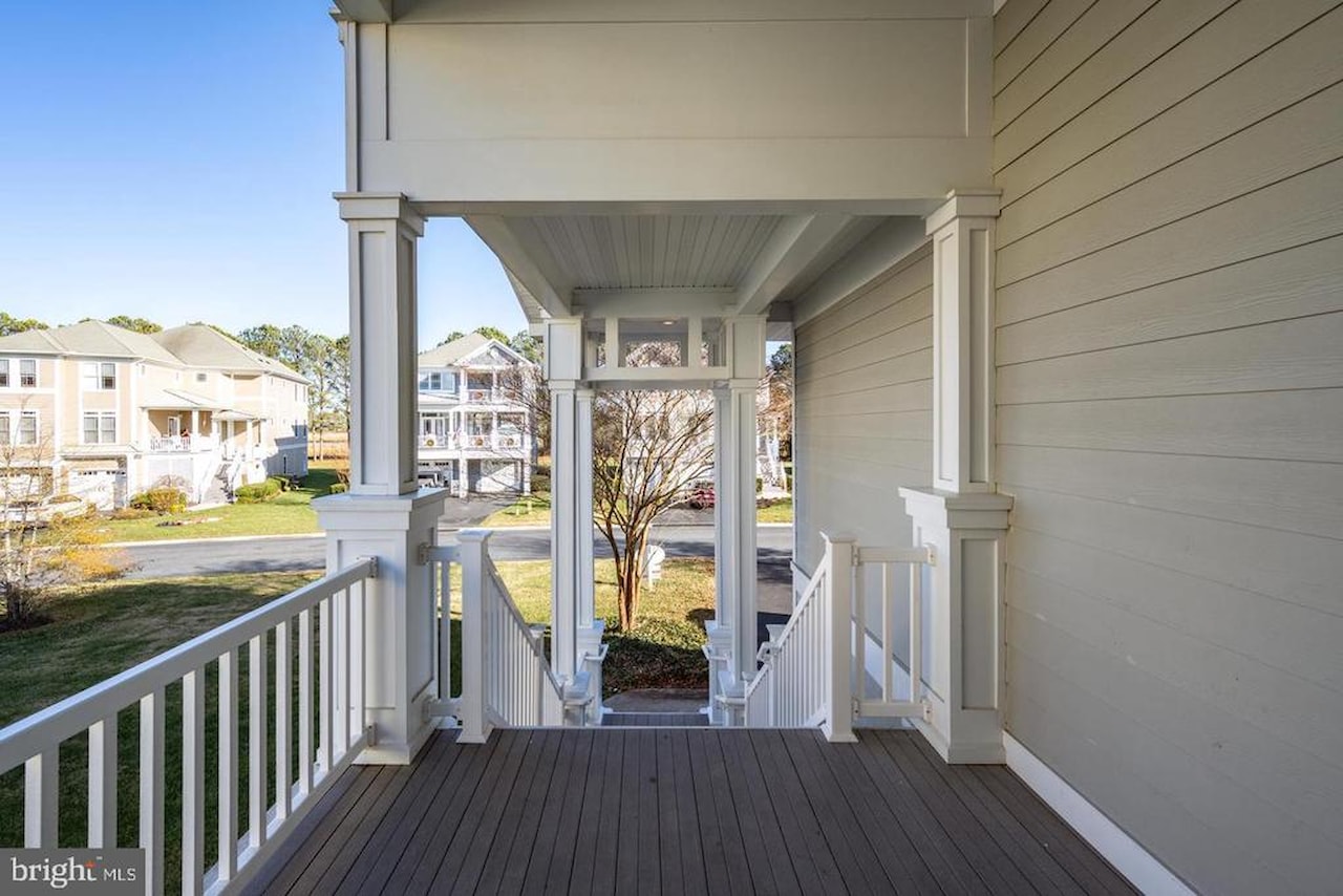  Real Estate for Sale - 11468 Maid At Arms Ln in Berlin Photo 4