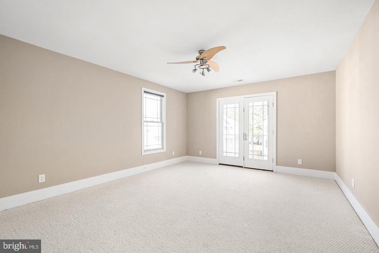  Real Estate for Sale - 11468 Maid At Arms Ln in Berlin Photo 23