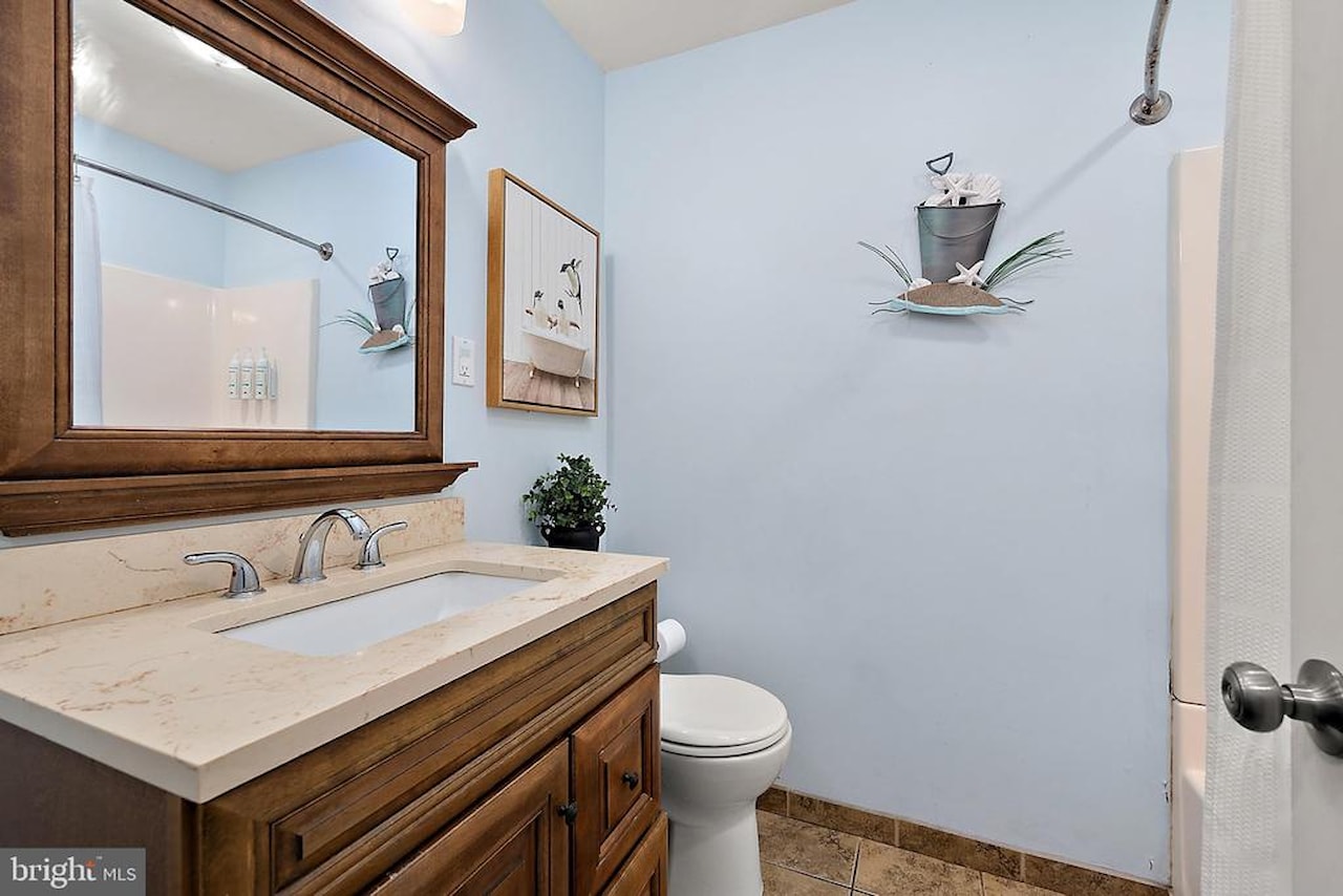 Oceanside 42 Real Estate for Sale - 15 42nd St #1W in Ocean City Photo 25