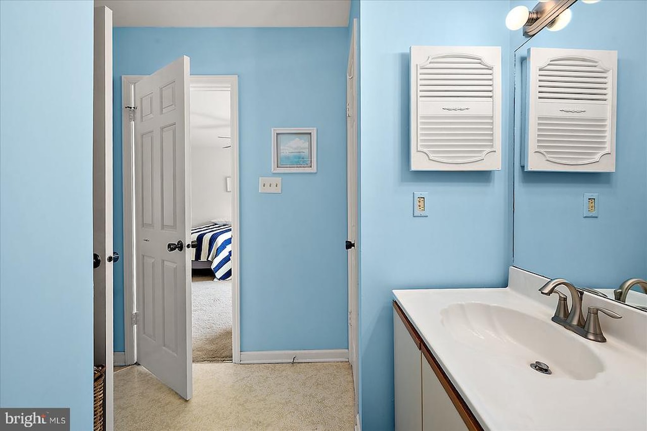 Marlin Cove Real Estate for Sale - 106 120th St #406 in Ocean City Photo 25