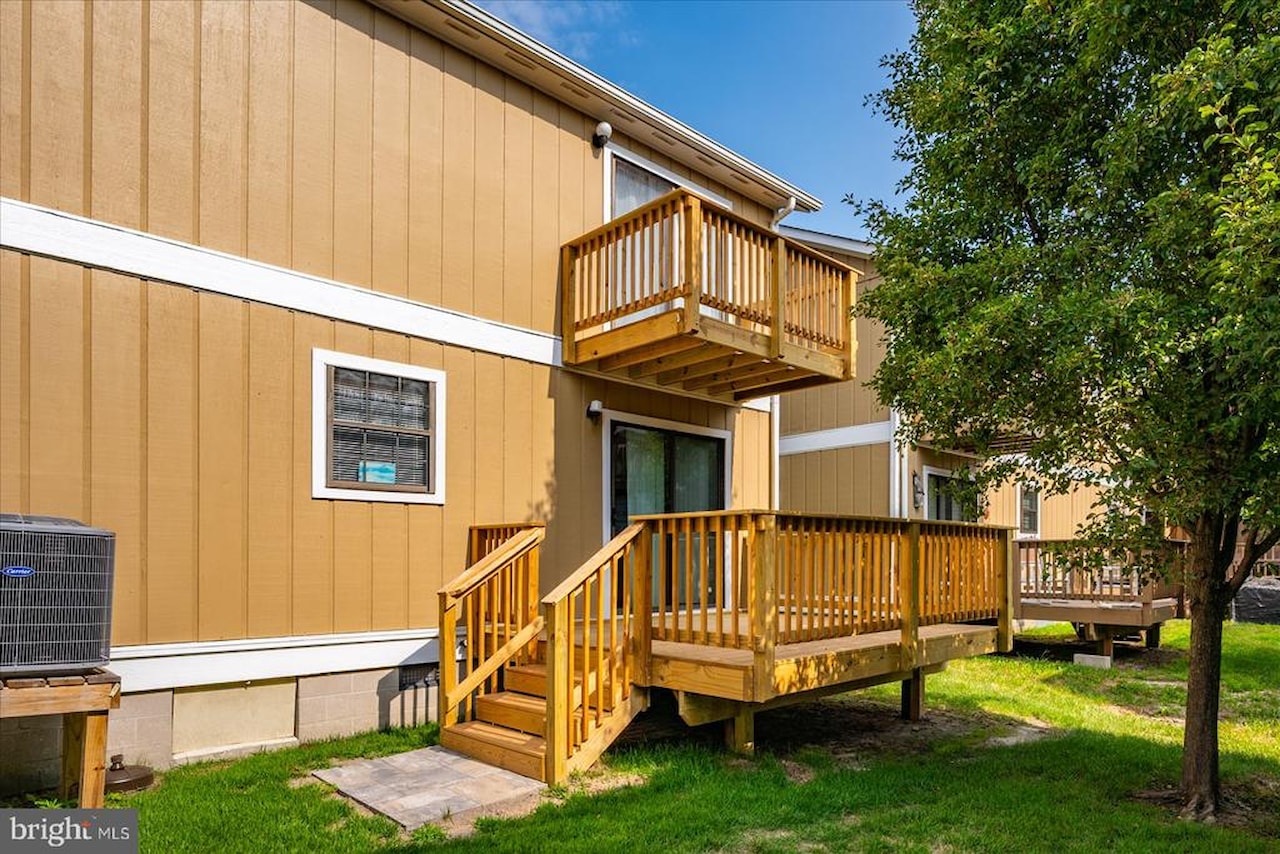 Marlin Cove Real Estate for Sale - 106 120th St #406 in Ocean City Photo 32