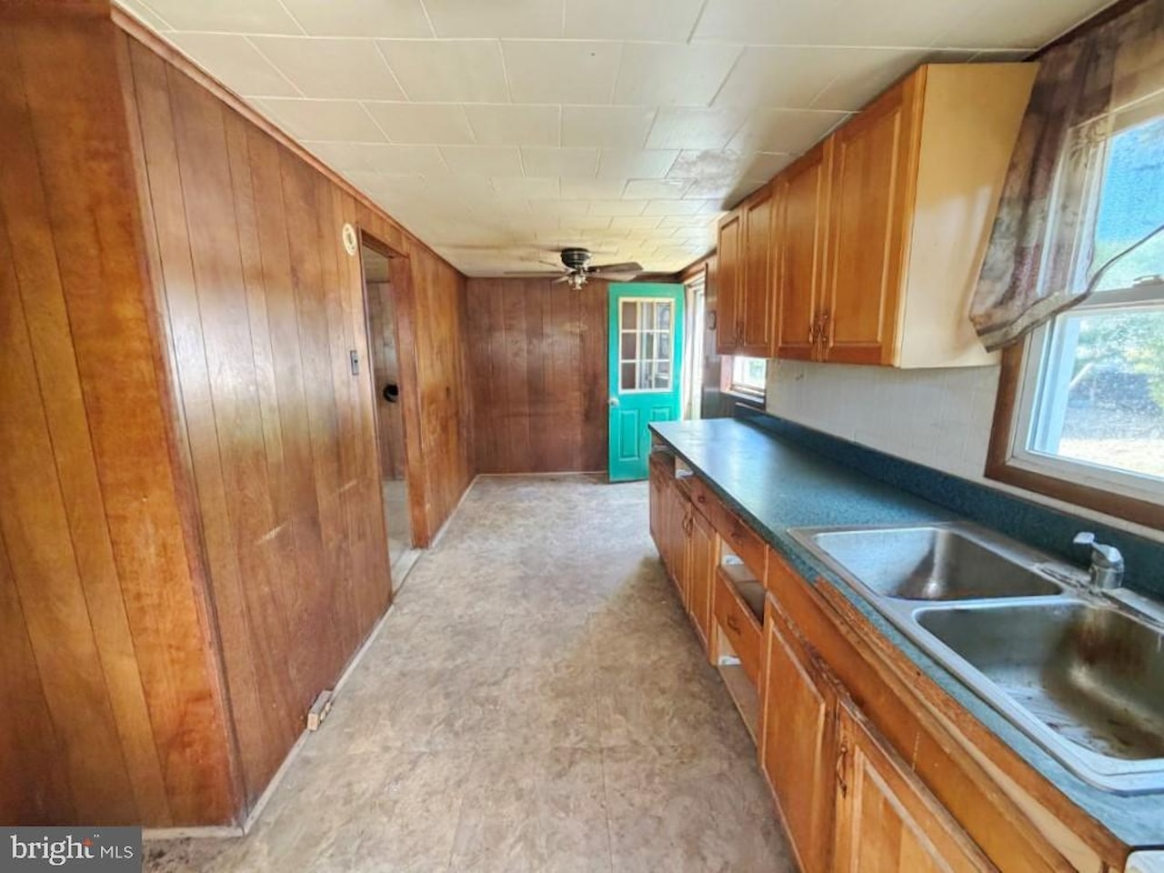  Real Estate for Sale - 10531 Harrison Rd in Berlin Photo 8