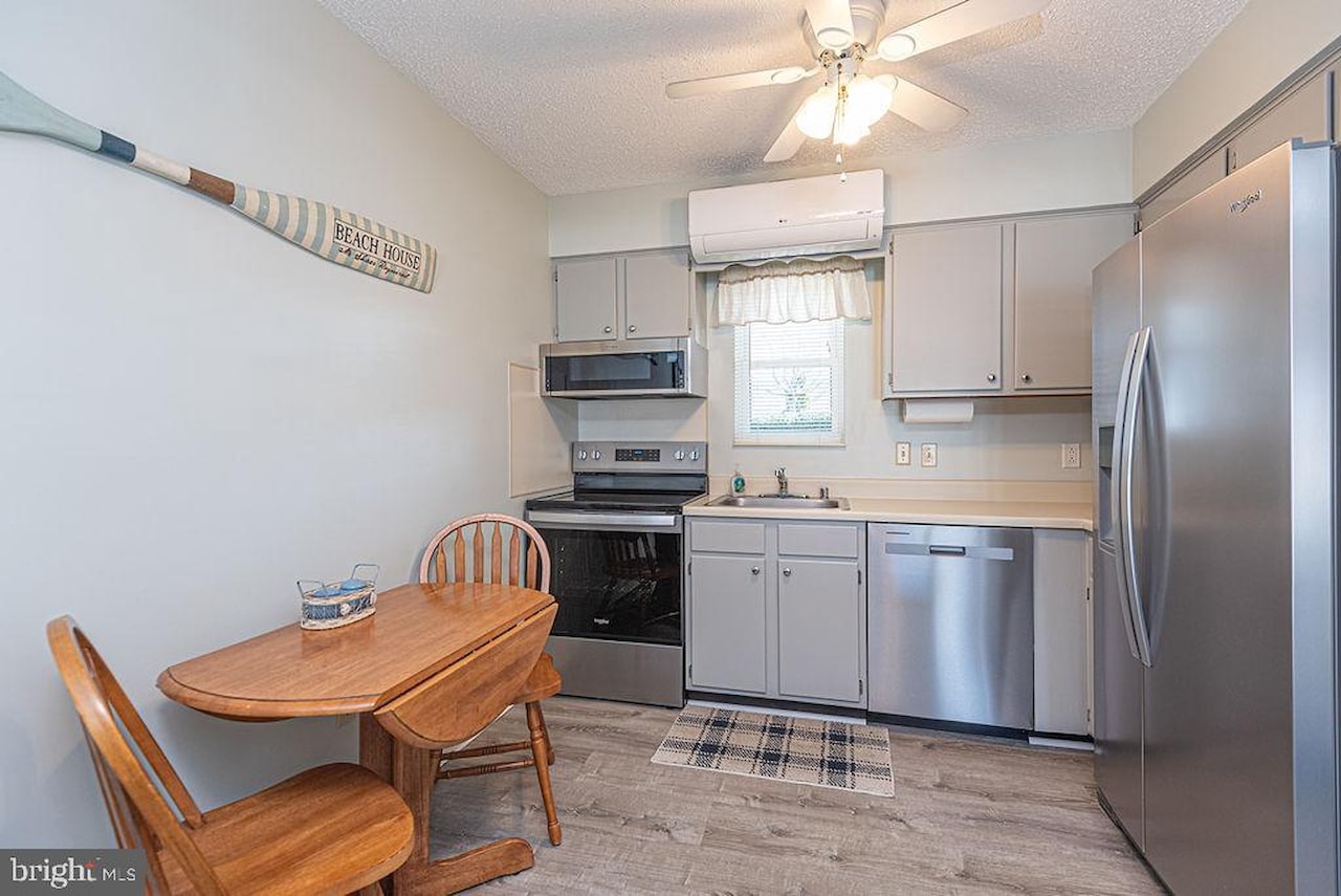 Old Port Cove West Real Estate for Sale - 2819 Plover Dr #43 in Ocean City Photo 11
