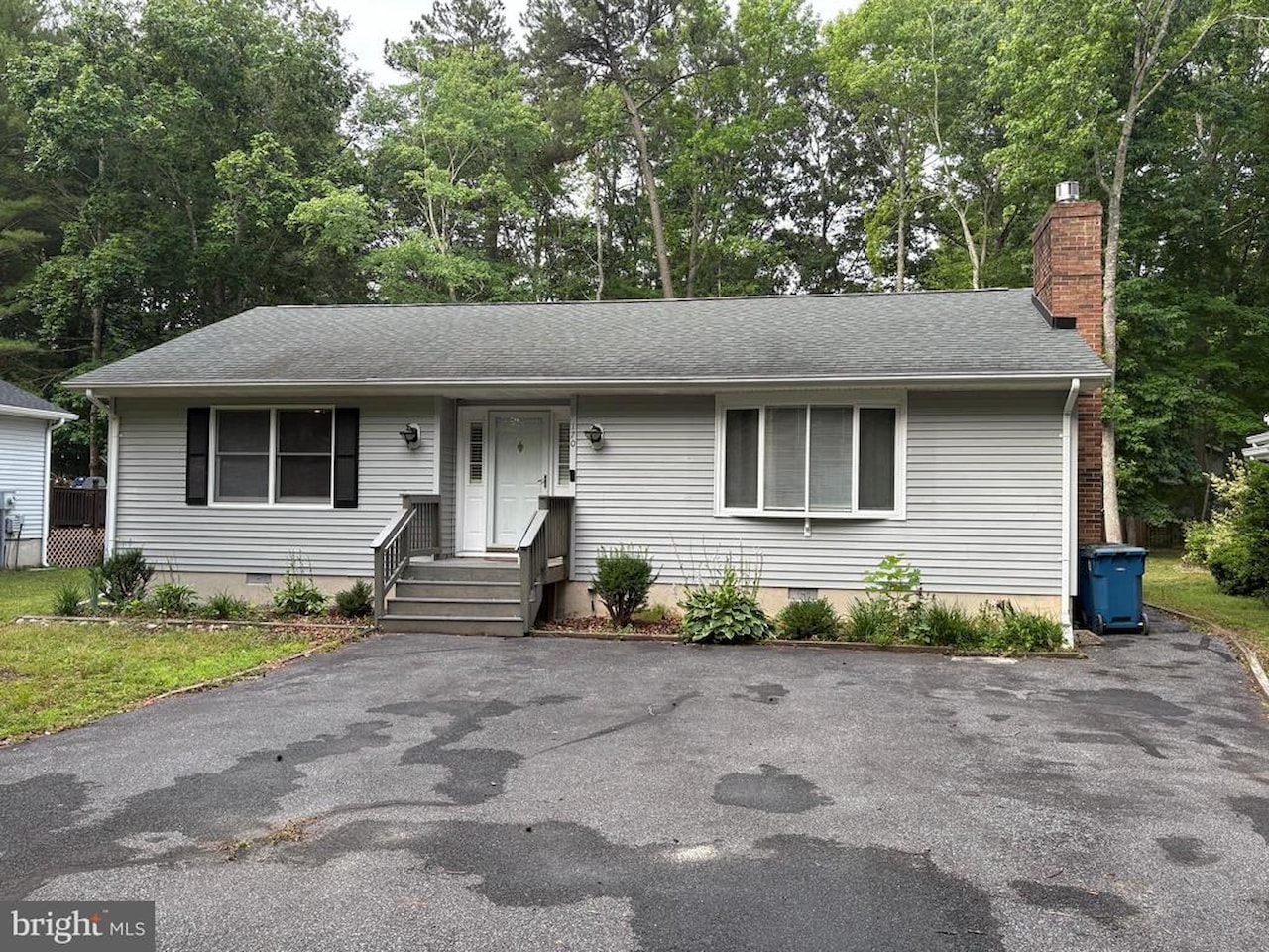  Real Estate for Sale - 170 Windjammer Rd in Ocean Pines Photo 2