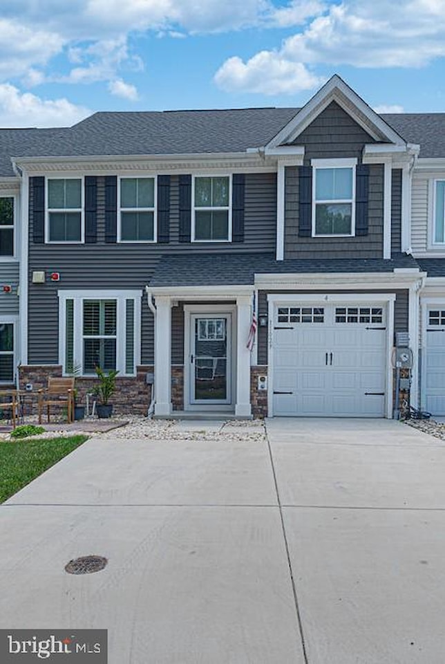  Real Estate for Sale - 11029 Augusta Ln #4 in Berlin Photo 12