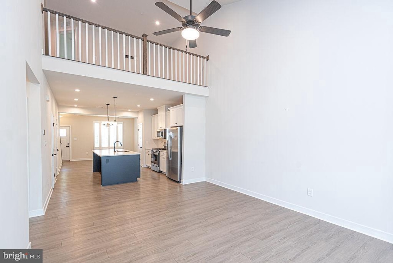  Real Estate for Sale - 11029 Augusta Ln #4 in Berlin Photo 33