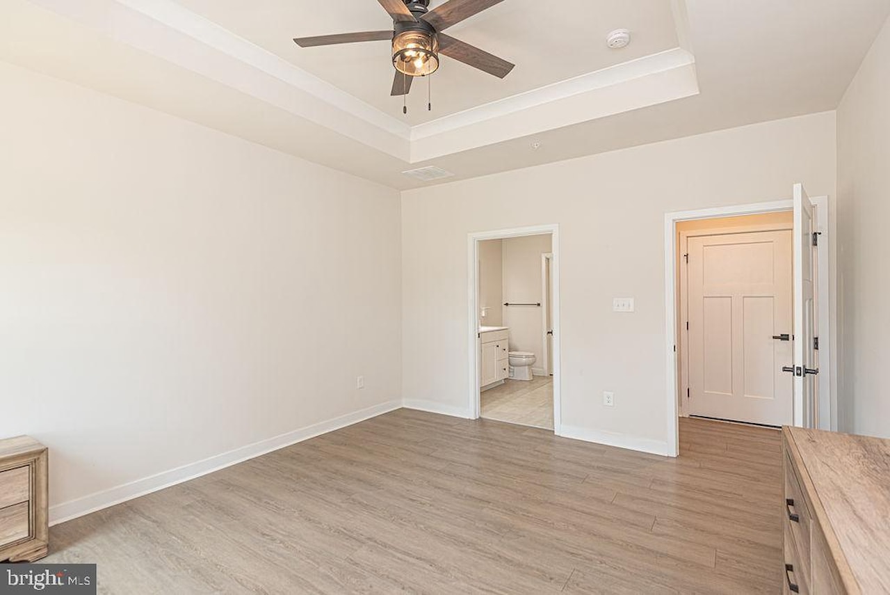  Real Estate for Sale - 11029 Augusta Ln #4 in Berlin Photo 40