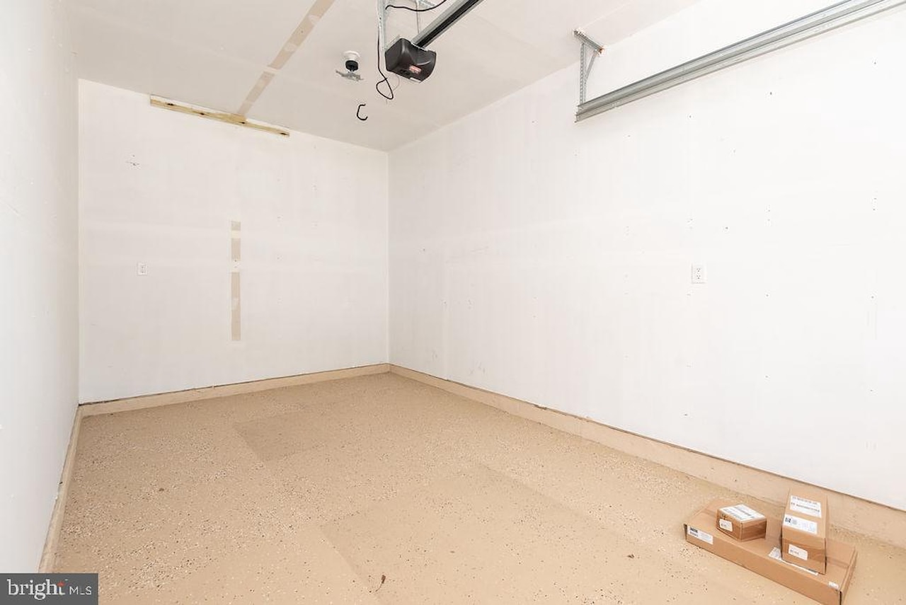  Real Estate for Sale - 11029 Augusta Ln #4 in Berlin Photo 64