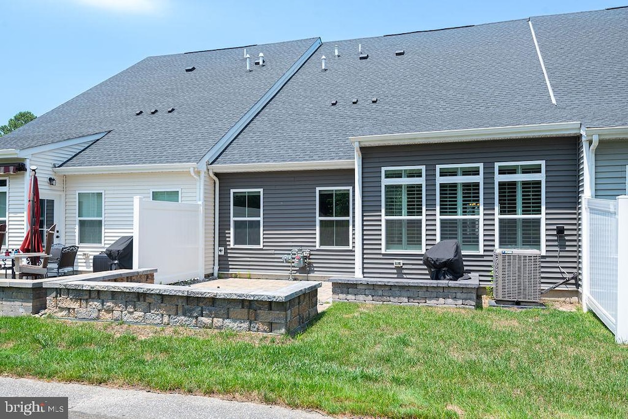 Real Estate for Sale - 11029 Augusta Ln #4 in Berlin Photo 67