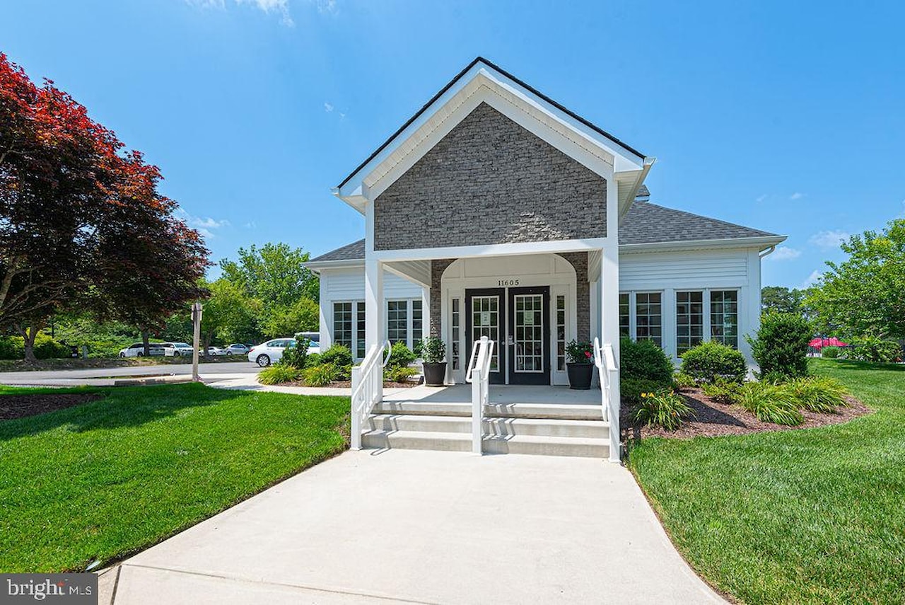  Real Estate for Sale - 11029 Augusta Ln #4 in Berlin Photo 77