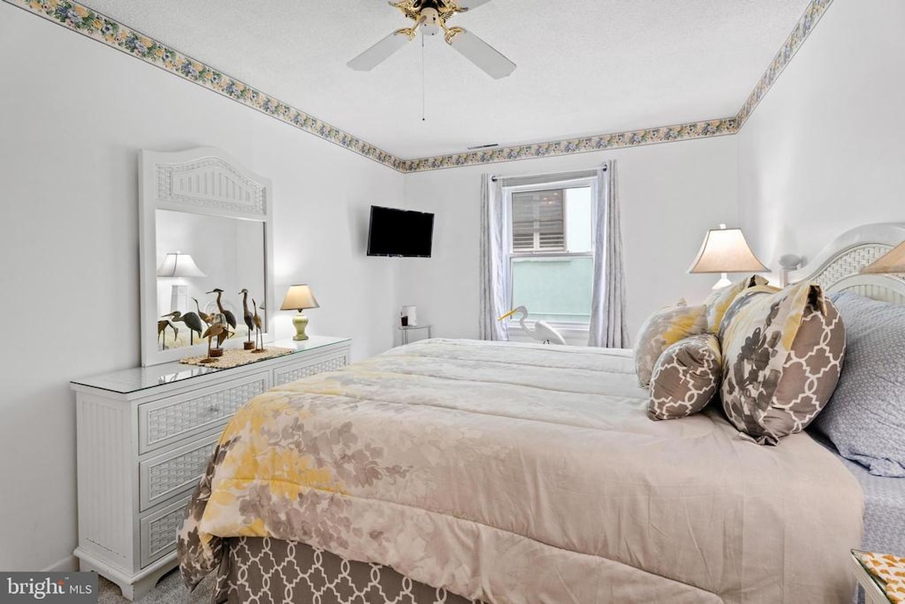 Sunset South Real Estate for Sale - 10 68th St #1 in Ocean City Photo 31