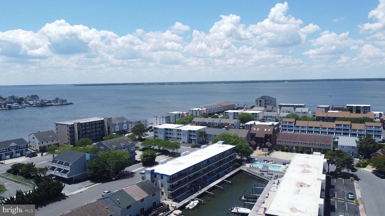 Windward Landing Sou Real Estate for Sale - 170 Captains Quarters Rd #201 in Ocean City Photo 12