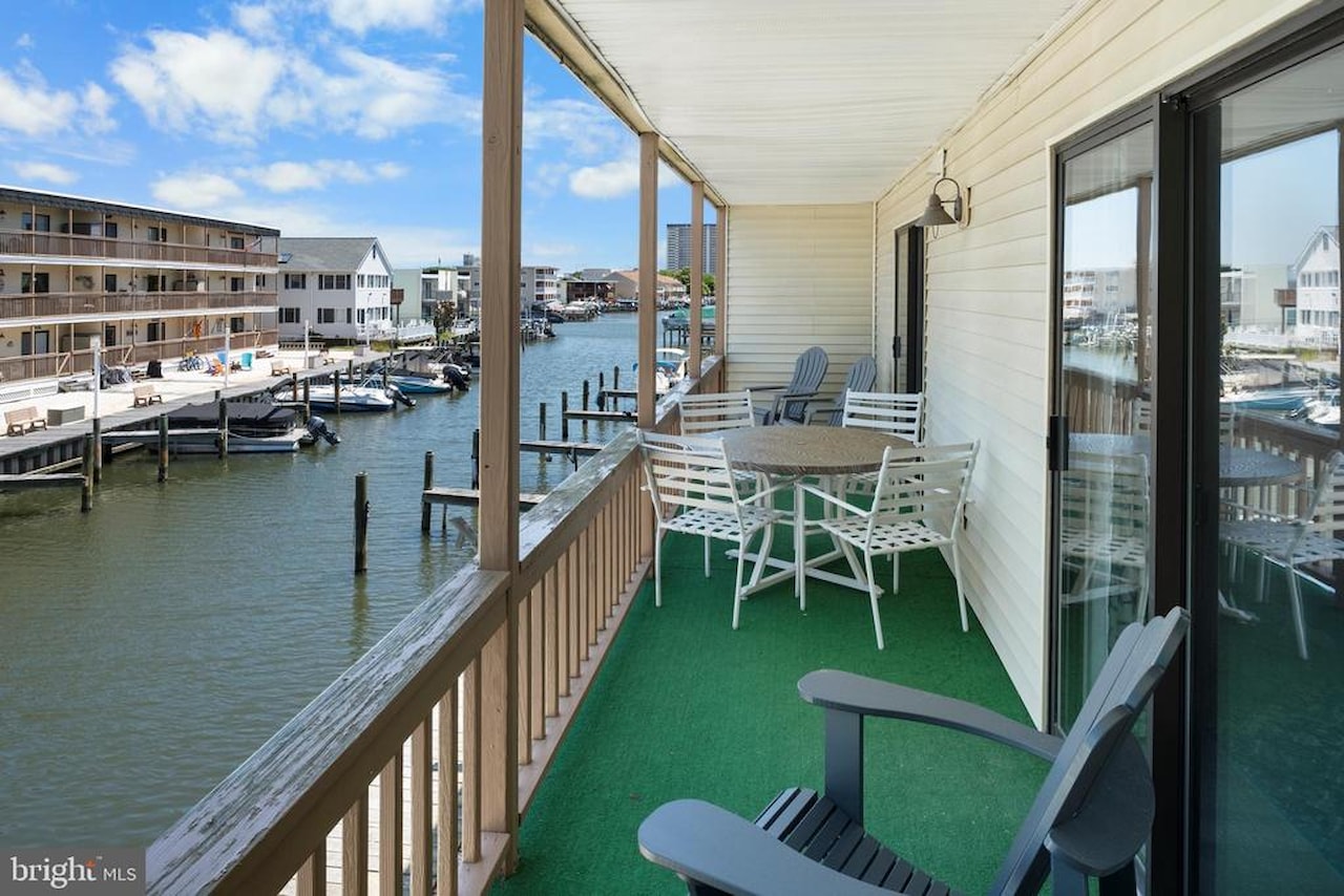 Windward Landing Sou Real Estate for Sale - 170 Captains Quarters Rd #201 in Ocean City Photo 3